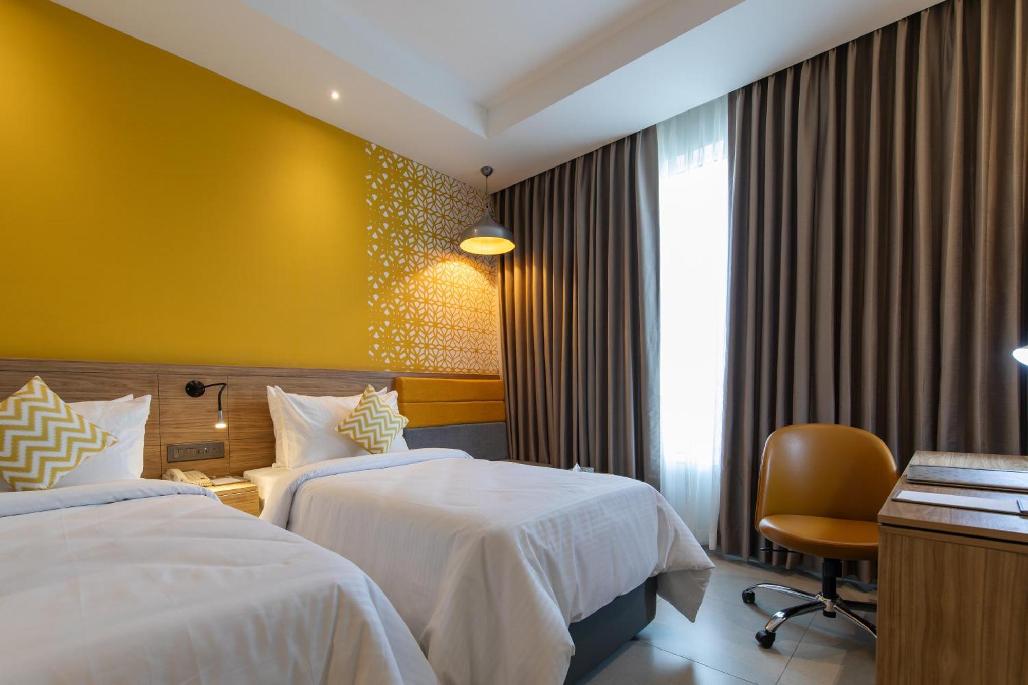 Hometel Alambagh Lucknow - A Sarovar Hotel Exterior foto